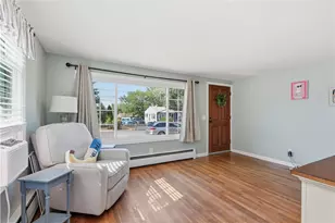 18 Lorraine Ave, Coventry, RI 02816 - Photo 10