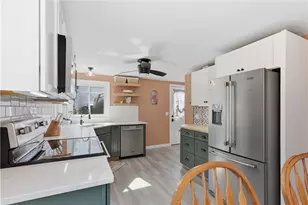 18 Lorraine Ave, Coventry, RI 02816 - Photo 6