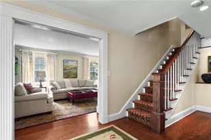 51 Ayrault St, Newport, RI 02840 - Photo 6