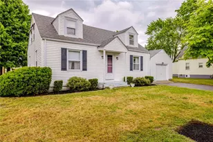 118 Foote St, Barrington, RI 02806 - Photo 2