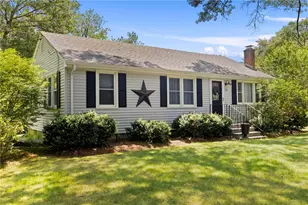 762 Waites Corner Rd, South Kingstown, RI 02892 - Photo 2