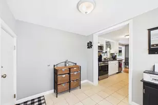 185 Vineyard Rd, Warwick, RI 02889 - Photo 6