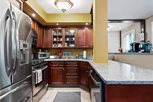 295 Main St, Cranston, RI 02921 - Photo 8