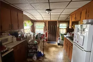 131 Park Ave, Warwick, RI 02889 - Photo 18