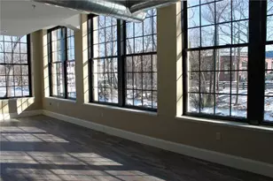 11 Eagle St, Providence, RI 02908 - Photo 14