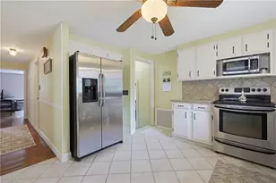 25 Hunter Dr, Cumberland, RI 02864 - Photo 12