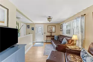 6 Setian Cir, Johnston, RI 02919 - Photo 6
