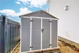 100 Priscilla Dr, Cranston, RI 02921 - Photo 44