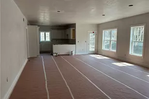 43 Wyndham Wy, North Kingstown, RI 02852 - Photo 2