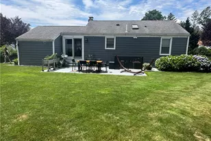76 Poplar Dr, Cranston, RI 02920 - Photo 6