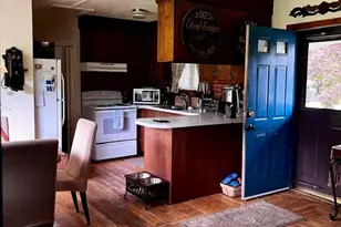 47 Sherman Ave, Bristol, RI 02809 - Photo 2