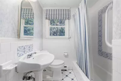 414 Beacon Avenue, Jamestown, RI 02835 - Photo 18