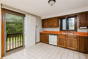 333 Hancock St, Tiverton, RI 02878 - Photo 16