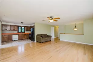 333 Hancock St, Tiverton, RI 02878 - Photo 12