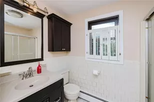 333 Hancock St, Tiverton, RI 02878 - Photo 18