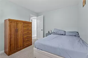 205 Woodhaven Ct, Cranston, RI 02920 - Photo 20