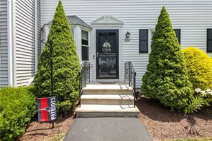 205 Woodhaven Ct, Cranston, RI 02920 - Photo 2