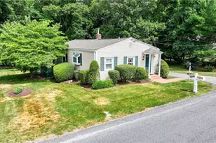 71 Roland St, Cumberland, RI 02864 - Photo 4