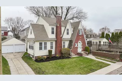 28 Rosewood Avenue, Cranston, RI 02905 - Photo 2