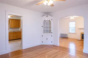28 Rosewood Ave, Cranston, RI 02905 - Photo 20
