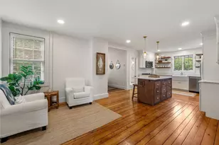 22 Farewell St, Newport, RI 02840 - Photo 6