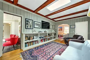 31 Clarendon Ave, Providence, RI 02906 - Photo 16