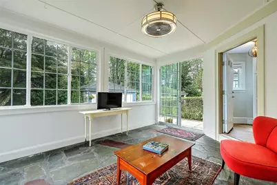 31 Clarendon Avenue, Providence, RI 02906 - Photo 30