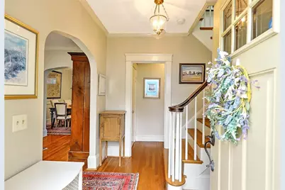 31 Clarendon Avenue, Providence, RI 02906 - Photo 4