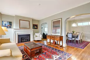 31 Clarendon Ave, Providence, RI 02906 - Photo 8