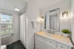 22 Farewell St, Newport, RI 02840 - Photo 6