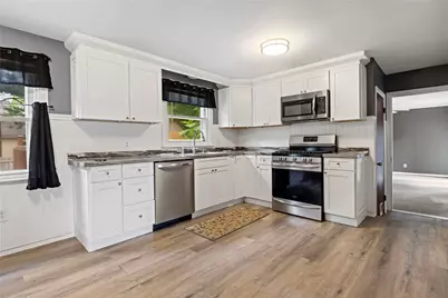 142 Adrian Street, Warwick, RI 02886 - Photo 8