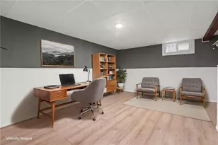 142 Adrian St, Warwick, RI 02886 - Photo 24