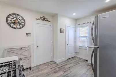 1640 Cranston Street, Cranston, RI 02930 - Photo 10
