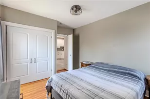 1640 Cranston St, Cranston, RI 02930 - Photo 16