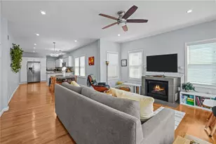 22 Taft Ave, Providence, RI 02906 - Photo 4