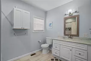 22 Taft Ave, Providence, RI 02906 - Photo 16