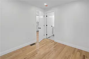 171 Ocean St, Providence, RI 02905 - Photo 8