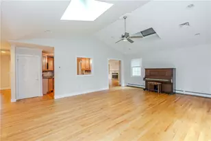 11 Maplecrest Dr, Smithfield, RI 02828 - Photo 12