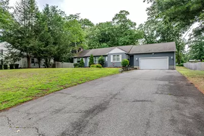 11 Maplecrest Drive, Smithfield, RI 02828 - Photo 2