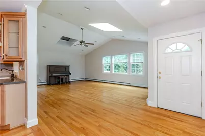 11 Maplecrest Drive, Smithfield, RI 02828 - Photo 10