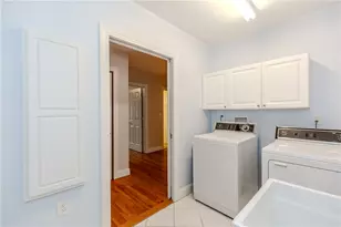 11 Maplecrest Dr, Smithfield, RI 02828 - Photo 34