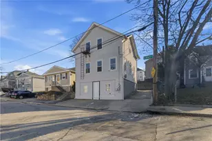 35 Gray St, Providence, RI 02909 - Photo 26
