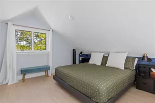 11 N Shore St, Warwick, RI 02889 - Photo 24