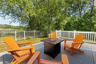 11 N Shore St, Warwick, RI 02889 - Photo 26