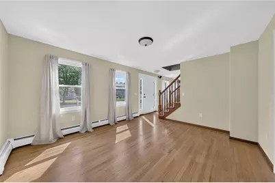 21 Sefton Drive, Bristol, RI 02809 - Photo 4