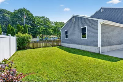 21 Sefton Drive, Bristol, RI 02809 - Photo 32