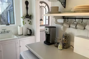 36 Windsor St, Jamestown, RI 02835 - Photo 12