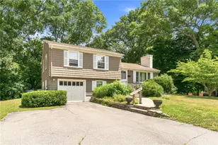 181 Brookside Dr, North Kingstown, RI 02852 - Photo 2