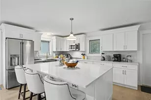 20 Roxbury Rd, Narragansett, RI 02882 - Photo 10
