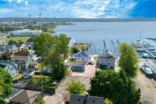 8 Rushton Dr, Cranston, RI 02905 - Photo 8